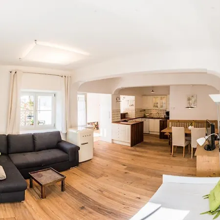 Weingut Pardellerhof Farm stay Marlengo